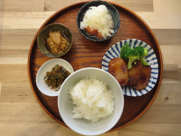 さつま揚げのバター焼きの献立