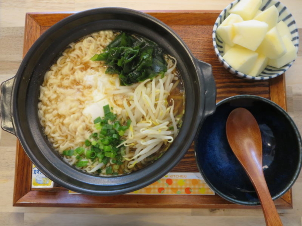 サッポロ一番しょうゆラーメンの献立