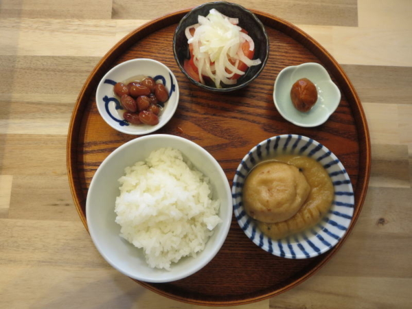 がんもどきの煮物の献立