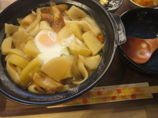 鍋焼きうどん
