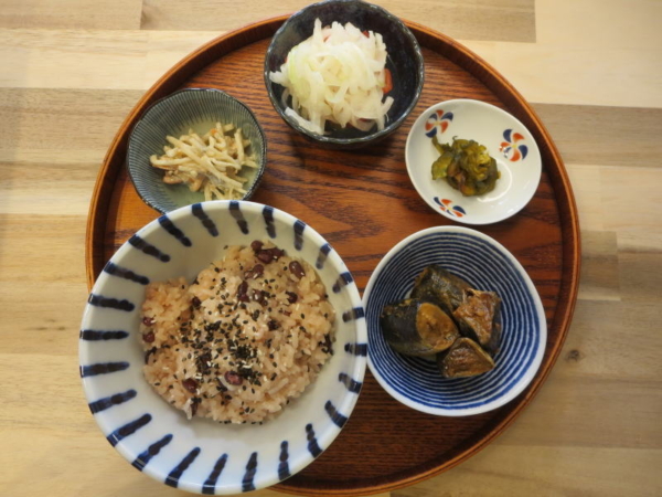 お赤飯の献立