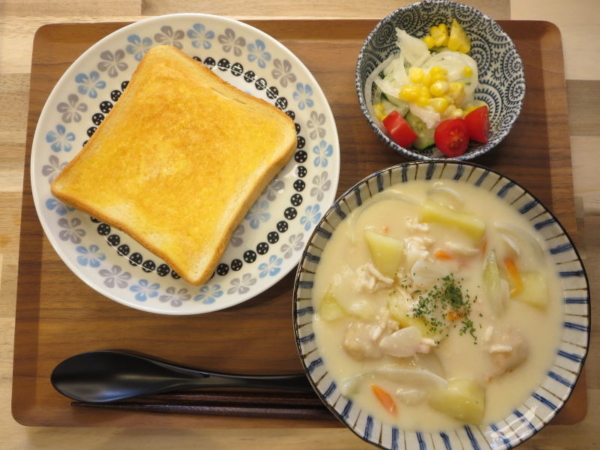 クリームシチューの献立