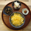 炒りたまご丼の献立