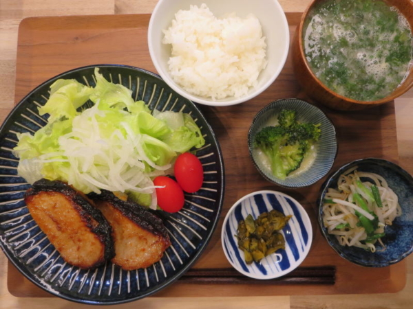 豚肉の味噌漬けの献立