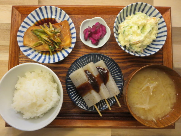 カジキのステーキ風の献立