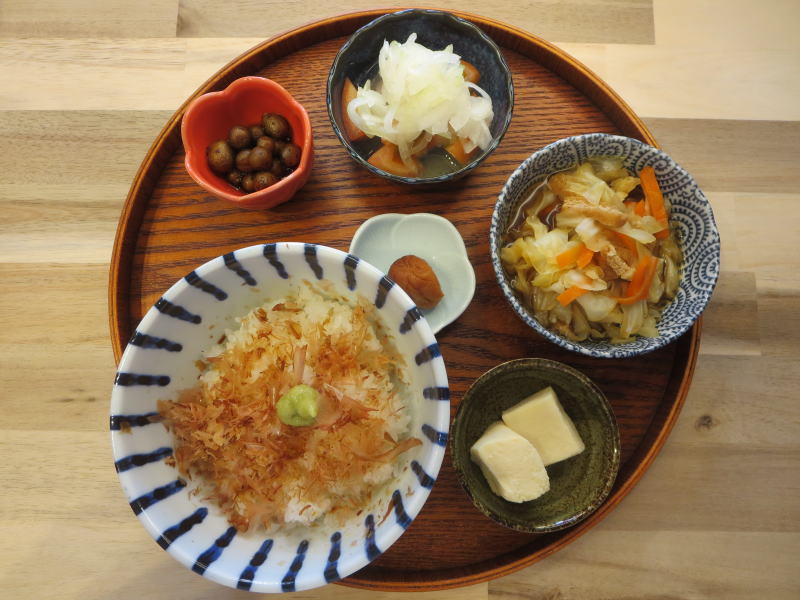 おかかわさびごはんの献立