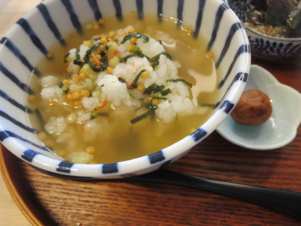 だし茶漬け(永谷園のだし茶漬けの素・えび入り天茶)