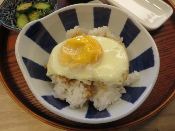 目玉焼き丼