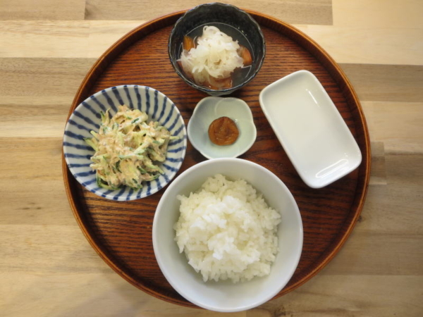 ツナ缶きゅうりの献立