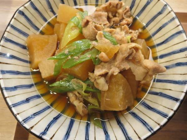 大根と豚肉の煮物