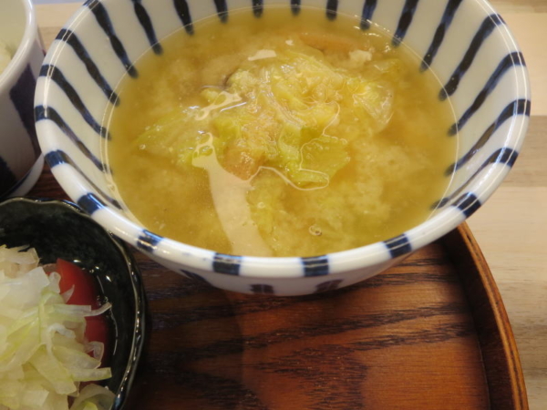 味噌汁に落としたまご