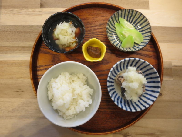 サバ缶おろしの献立