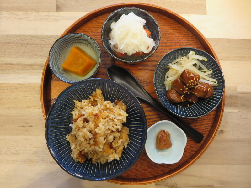 おかか焼めしの献立