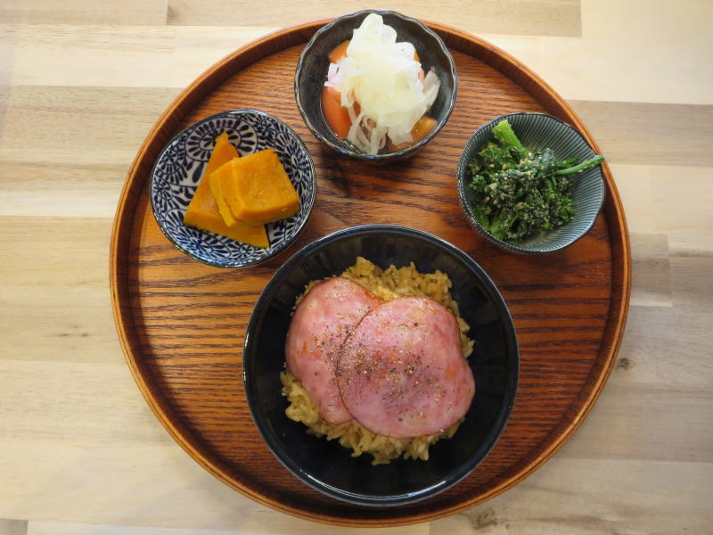 バターしょう油ごはんの献立