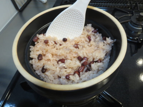 かまっこ(kamacco)でお赤飯