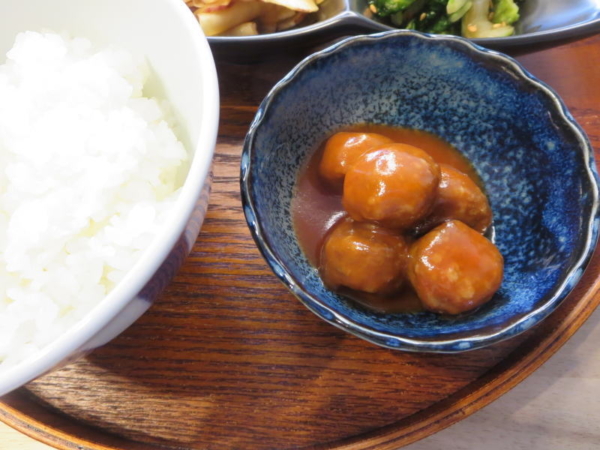ごはん、ミートボール(1/2袋)