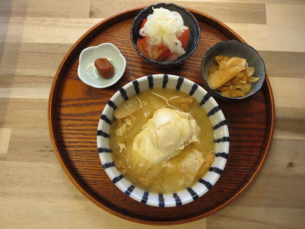 味噌汁煮たまごの献立