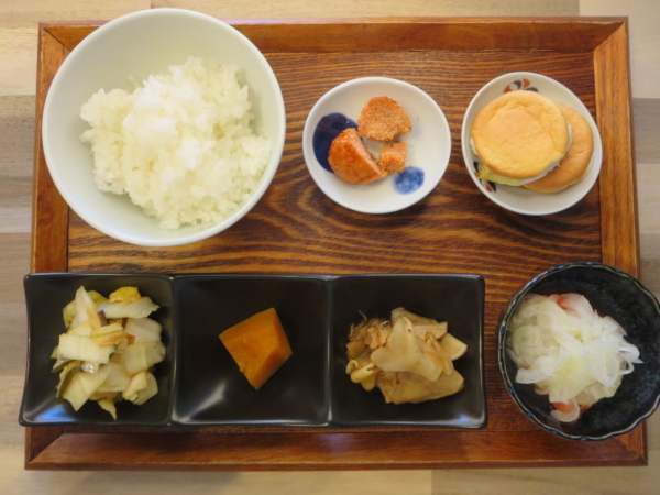 焼チーズはんぺんと焼明太子の献立