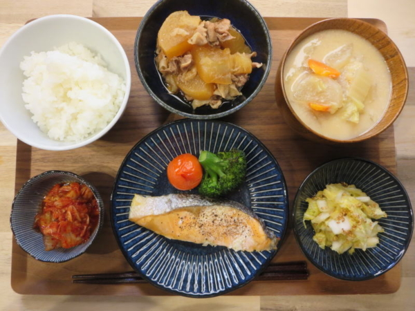 鮭のバター焼きの献立