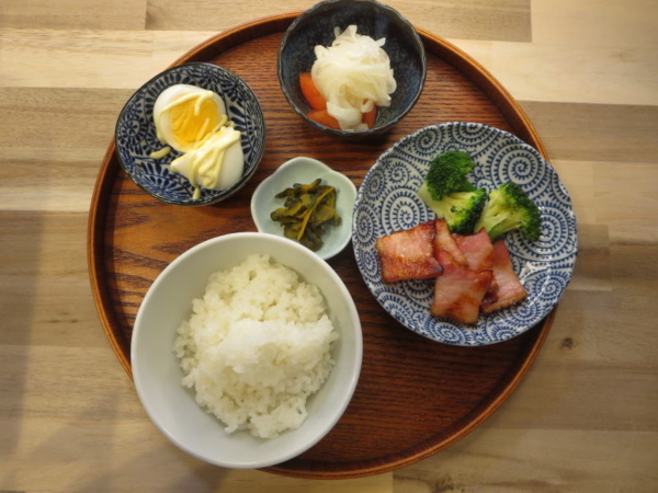 焼ベーコンの献立