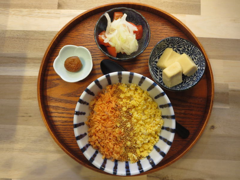 2色丼の献立