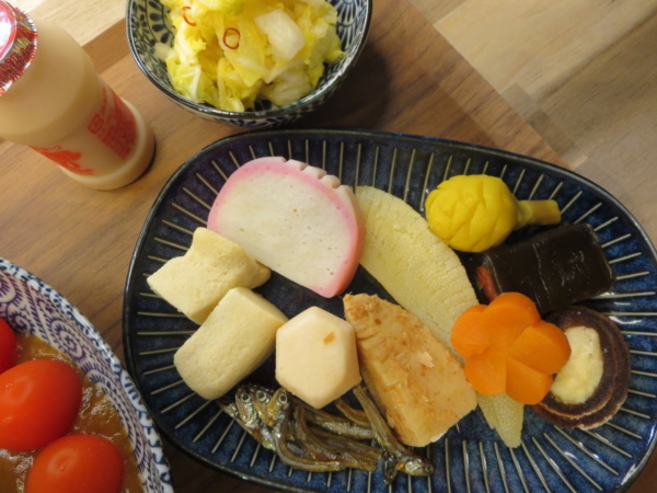 おせち、白菜の漬物、ピルクル