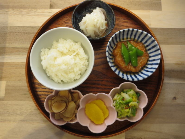 玉ねぎ天の甘辛煮の献立