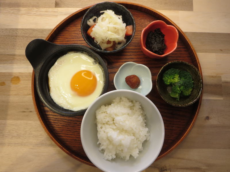 ハムエッグの献立