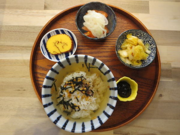 だし茶漬け(梅)の献立