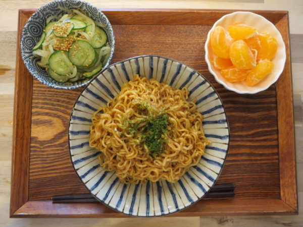 アラビヤン焼そばの献立