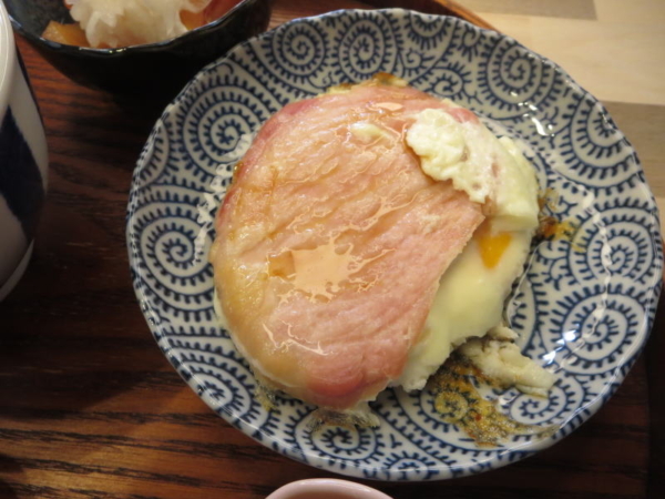 ハムエッグの両面焼き