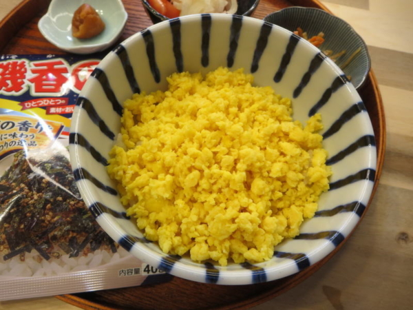 炒りたまご丼