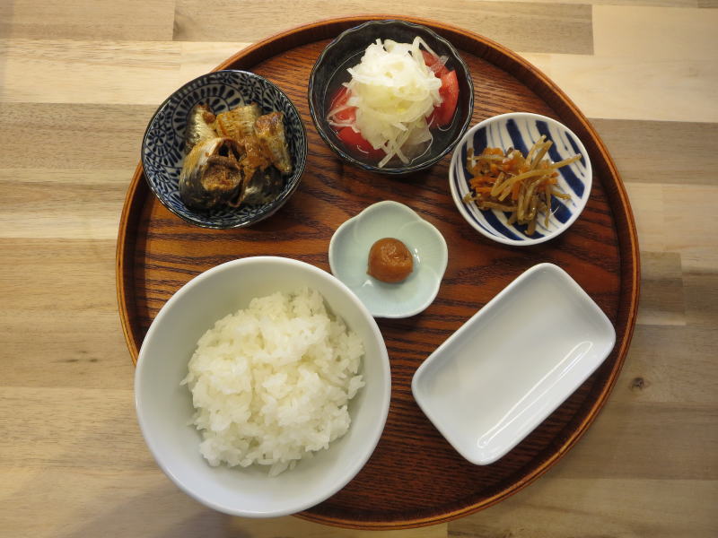 いわしの味付缶の献立