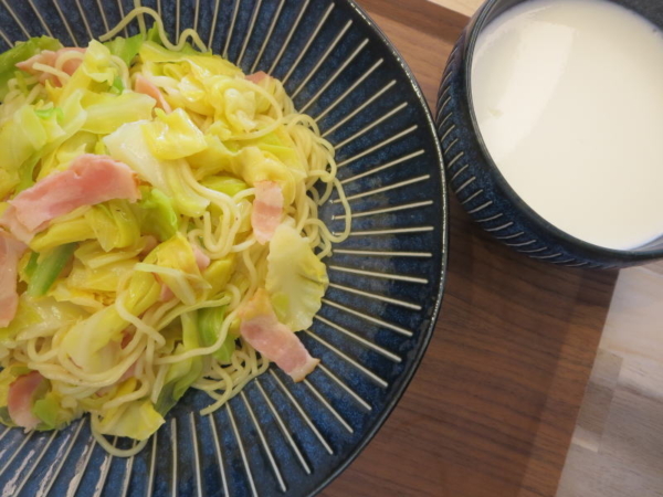 塩焼そば、ミルクプリン