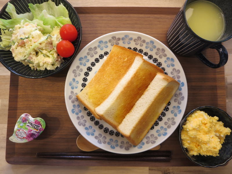 トーストの献立