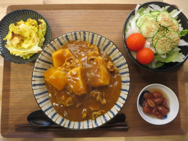 カレーライスの献立