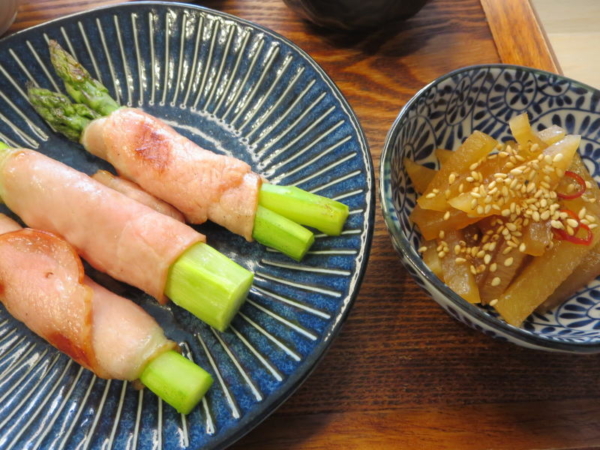 アスパラのハム巻き、大根の金平風