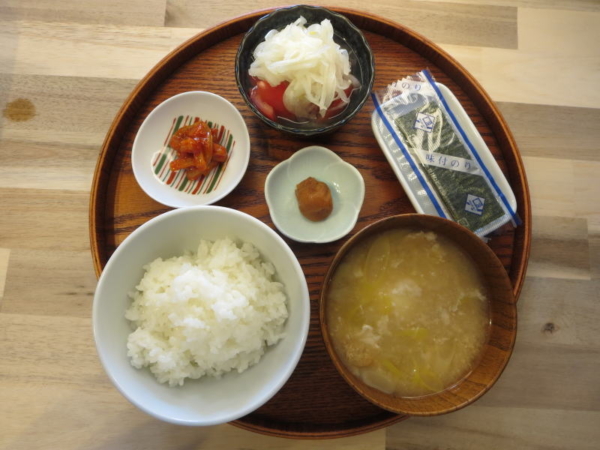 たまご入り味噌汁の献立