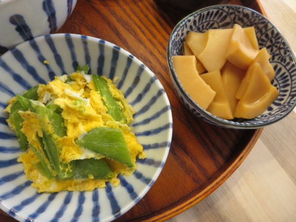 たまごとスナップエンドウのソテー、たけのこ煮
