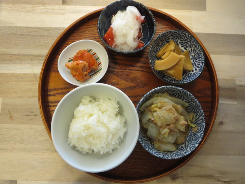 ツナ缶と白菜の蒸し焼きの献立