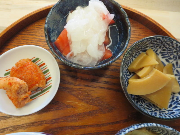 焼明太子、トマトの酢玉ねぎ、たけのこ煮