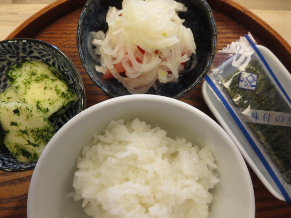 海苔塩ポテト、トマトの酢玉ねぎのせ、味付のり