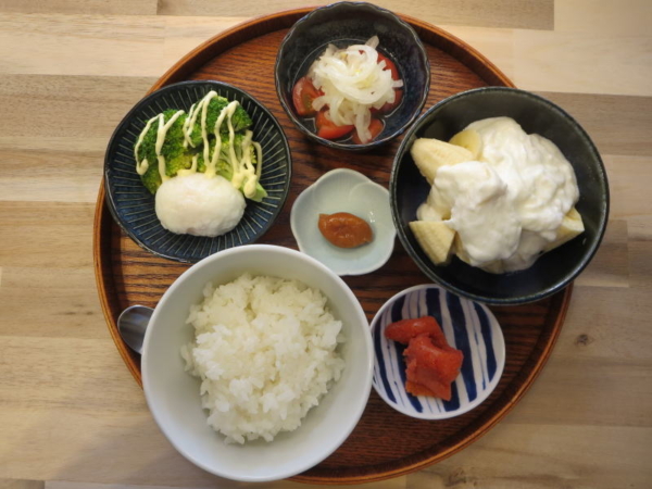 冷凍たまごを茹でてみたの献立