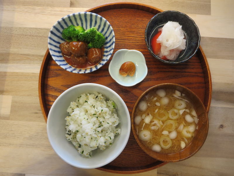 おむすび山 青菜のごはんの献立