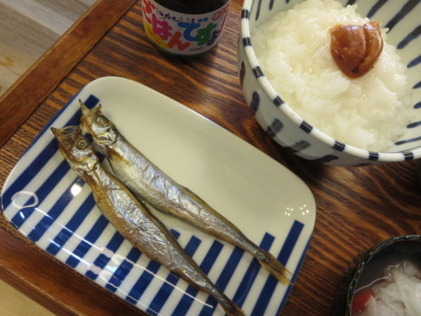 白粥＋梅干、ししゃも、海苔の佃煮