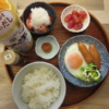目玉焼き＋ウインナー(ブロッコリー添え)の献立