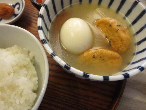 おでん(たまご、大根、練り物)