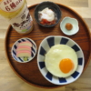 目玉焼き丼の献立