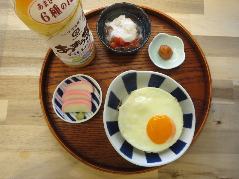 目玉焼き丼の献立