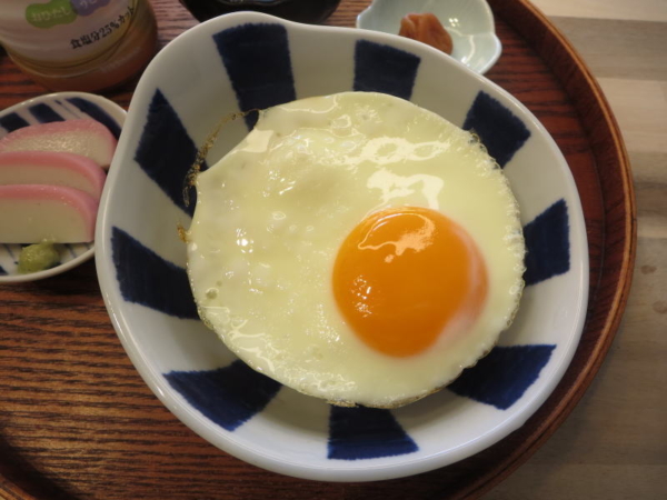 目玉焼き丼